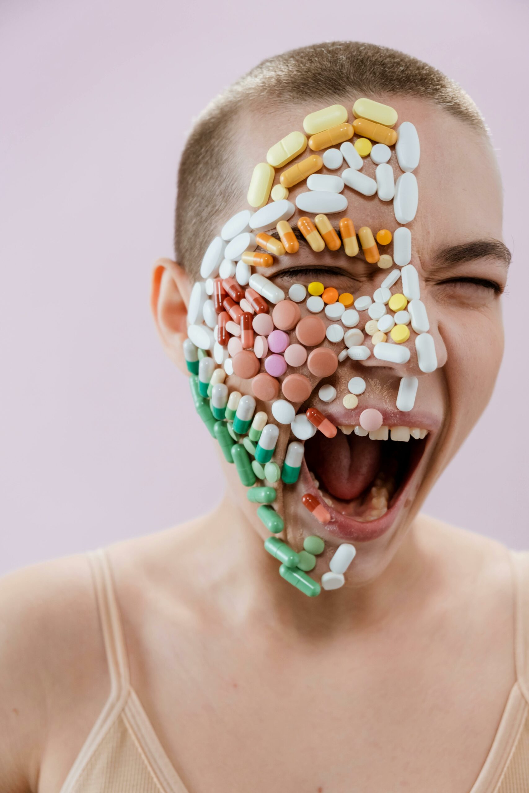 Maux de tête et Bruxisme : comprendre le lien neurophysiologique entre le grincement des dents et les maux de tête Maux de tête et Bruxisme : comprendre le lien neurophysiologique entre le grincement des dents et les maux de tête